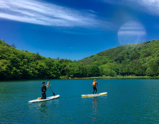 四尾連湖（しびれこ）でSUP体験
